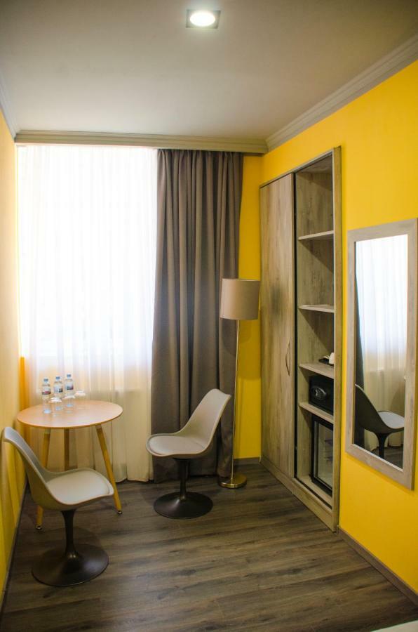 Atoneli Hotel Τυφλίδα Εξωτερικό φωτογραφία