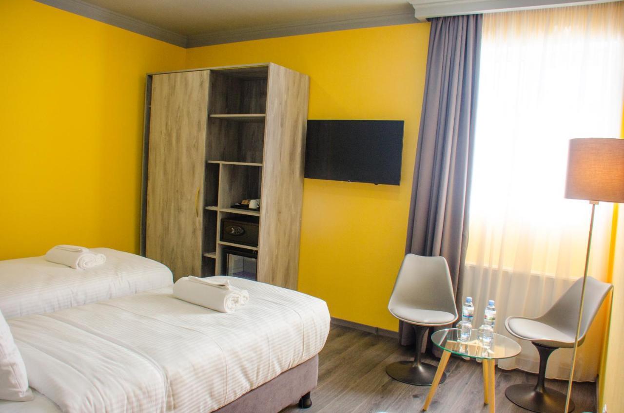 Atoneli Hotel Τυφλίδα Εξωτερικό φωτογραφία